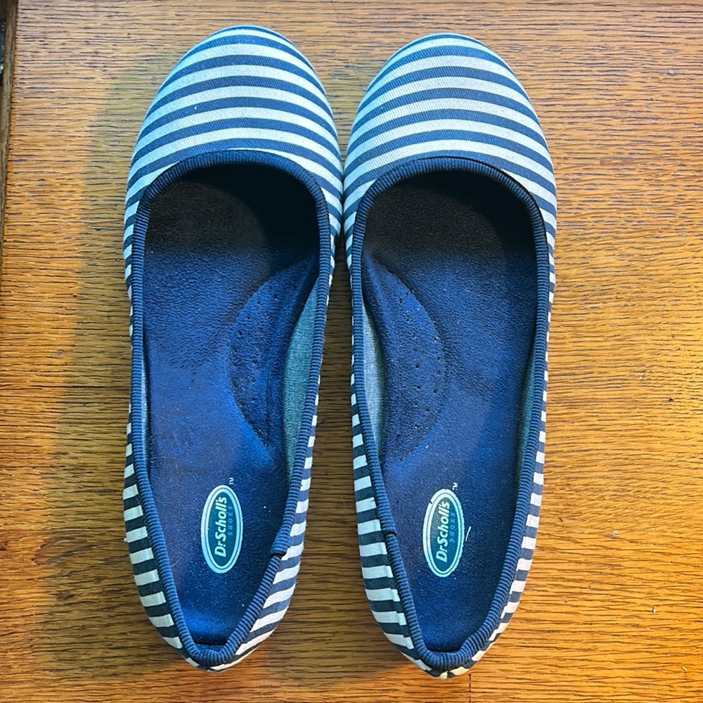 Women’s Dr. Scholl’s navy/white striped ballet flats 6?